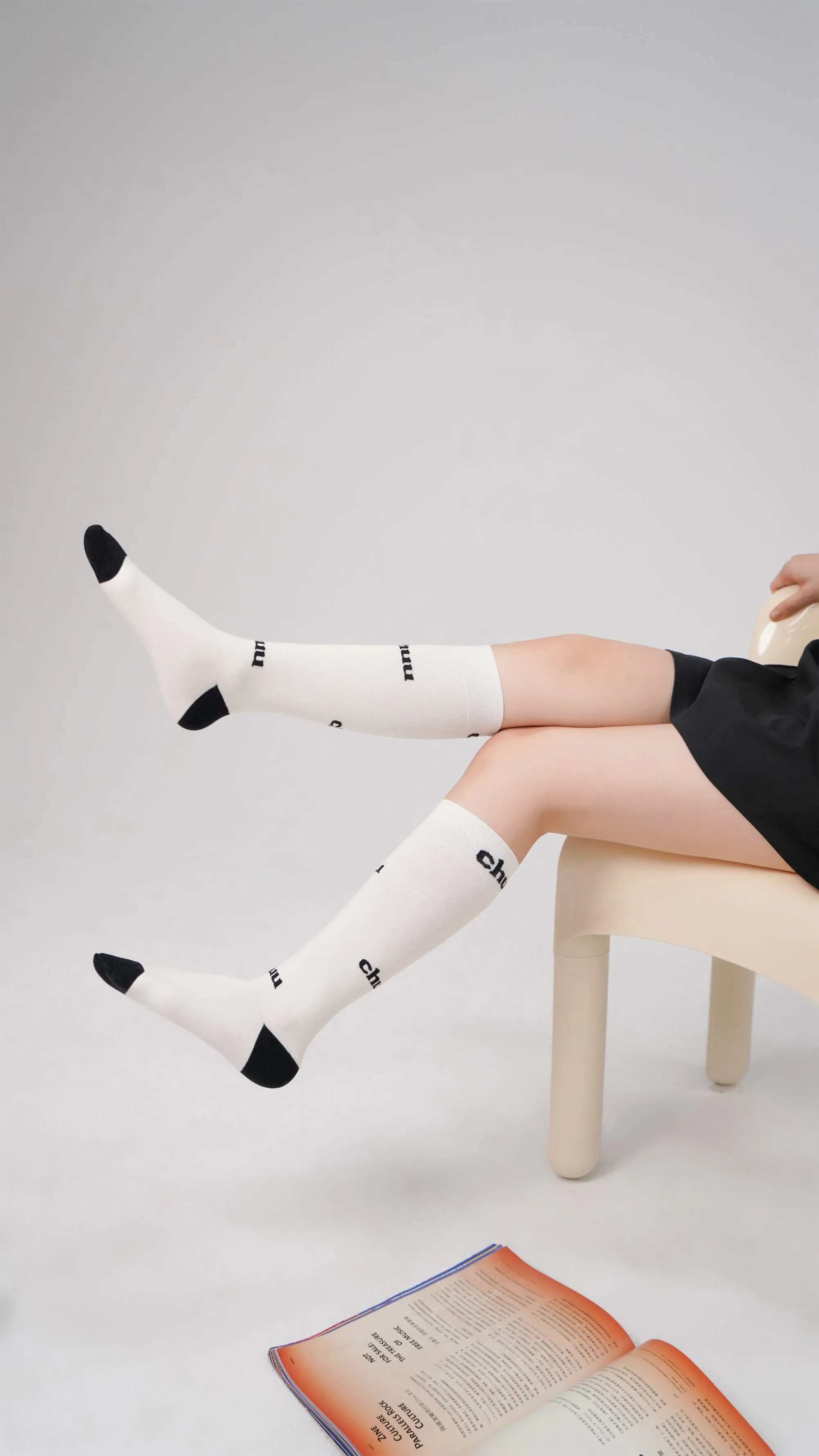 Lettering Knee Socks